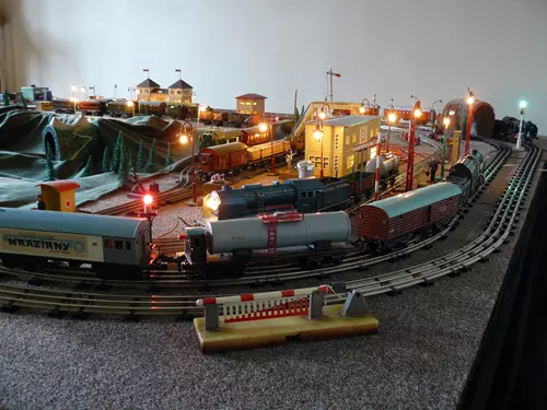 Komentované ukázky opravy železničních hraček