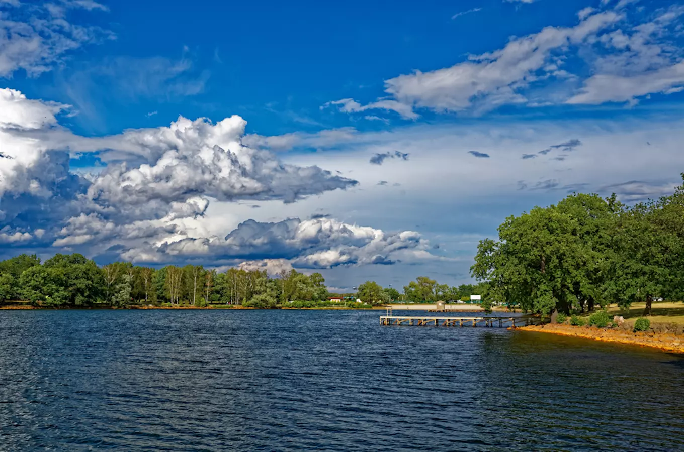 Kamencové jezero Chomutov, Kudy z nudy