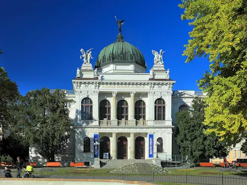 Slezské zemské muzeum – historická výstavní budova