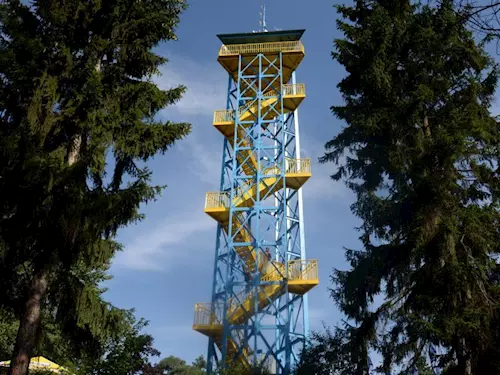 Vyhlídková věž v Zoo Olomouc na Svatém Kopečku 