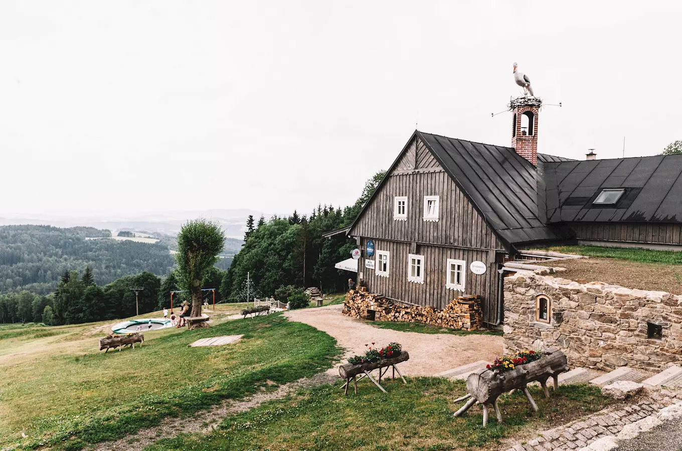 Penzion a restaurace U Čápa