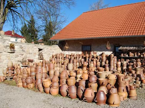 Keramika Kovařík – výroba zahradní keramiky 
