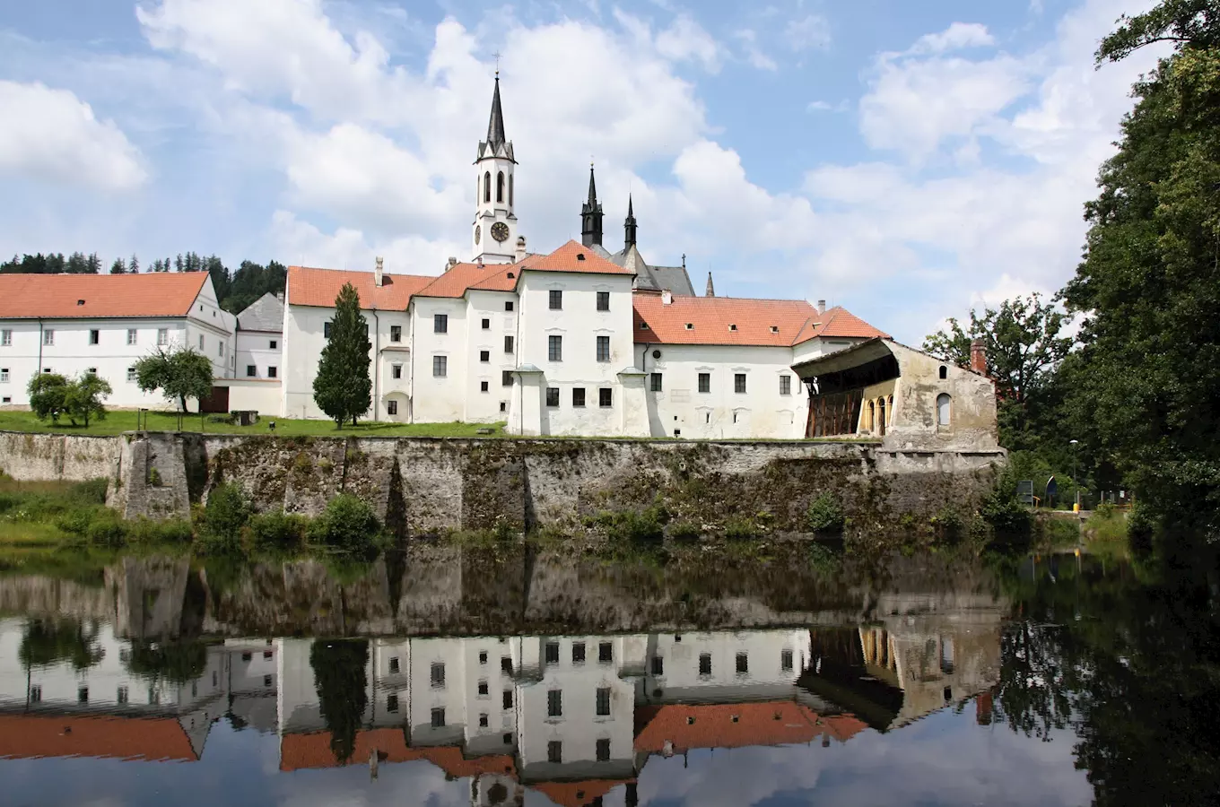 Závišův kříž v cisterciáckém opatství Vyšší Brod