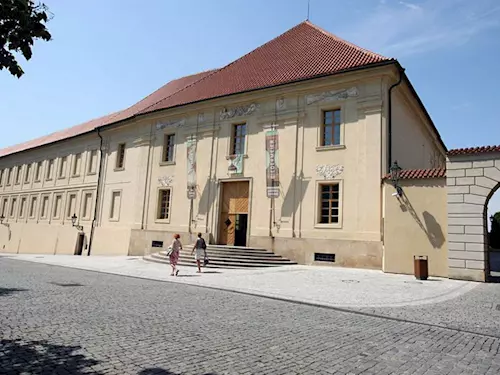 Jízdárna Pražského hradu – unikátní výstavní prostory s jezdeckou minulostí