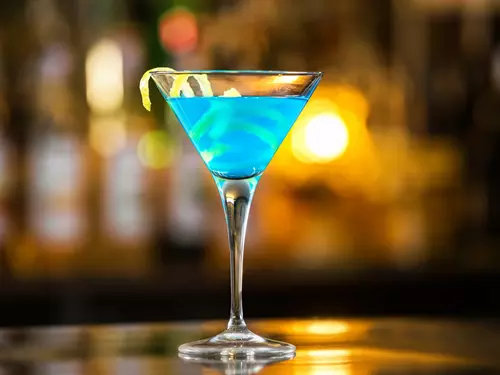 Bar Cobra – Koktejlový bar a restaurace