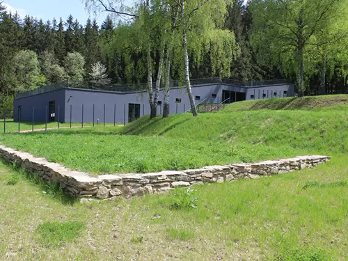 Památník holokaustu Romů a Sintů na Moravě