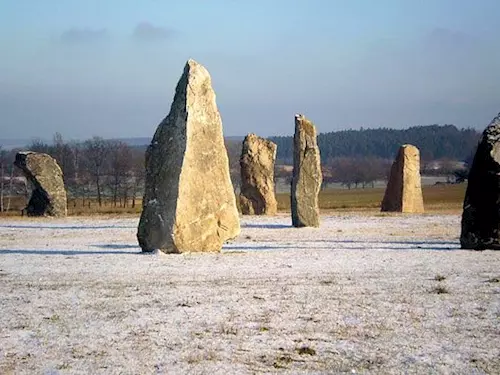 Jihočeský Stonehenge – menhiry Holašovice