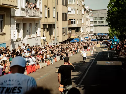 Red Bull Steep Street v Žitomírské ulici v Praze