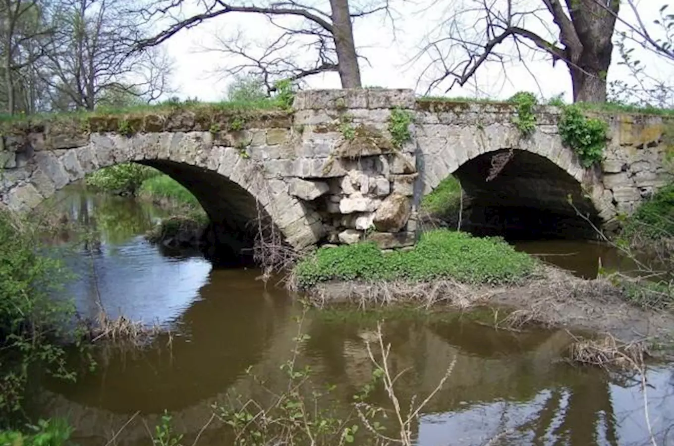 Barbořin kamenný most Zahrádky