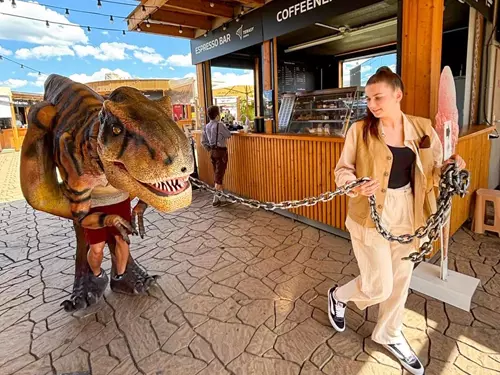 Jurský svět v Česku aneb kam se vypravit za dinosaury a do pravěku