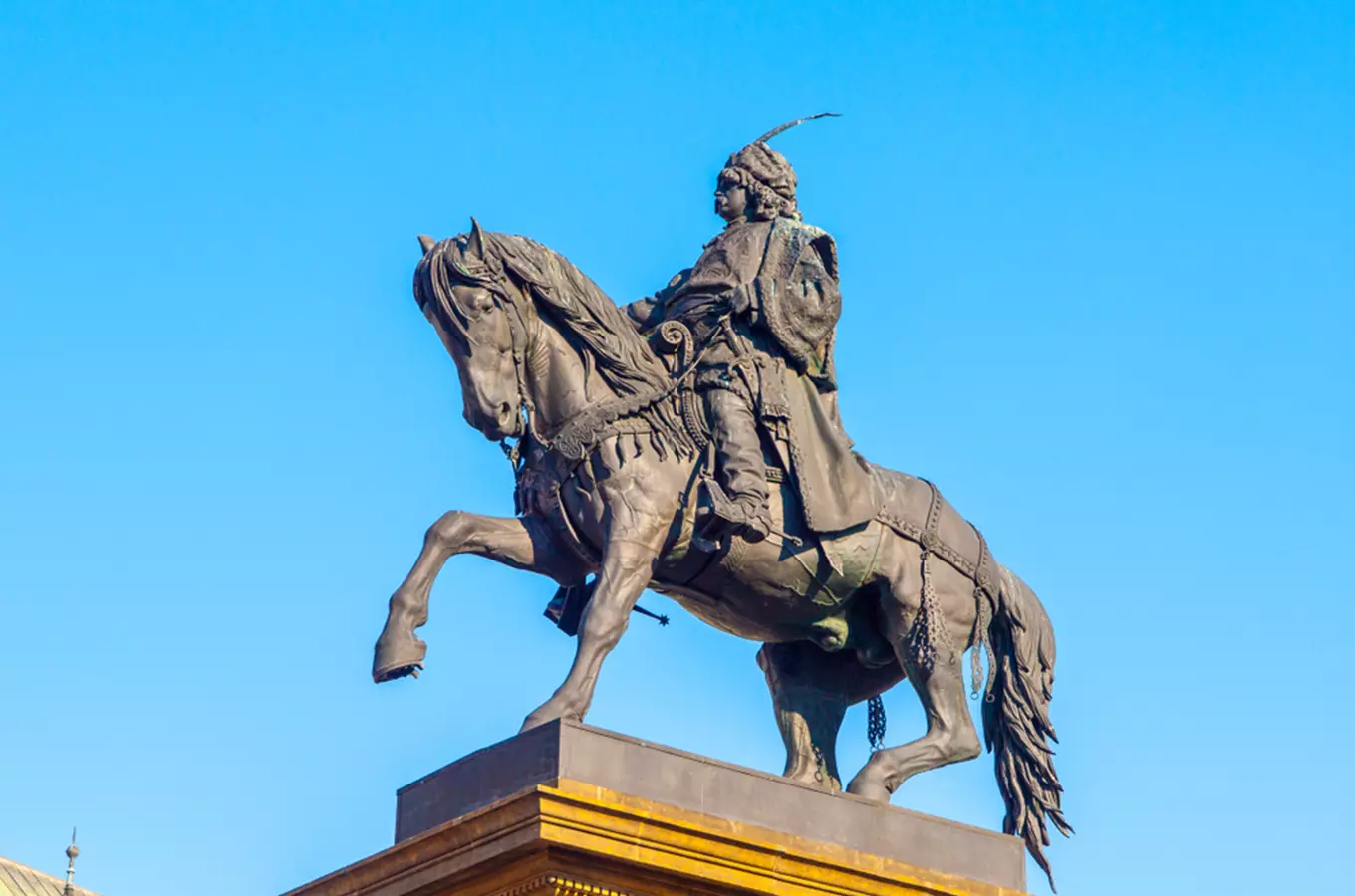 10 tipů, kde objevíte sochy našich panovníků a státníků