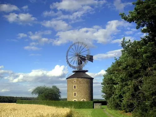 Větrný mlýn v Ruprechtově s unikátní Halladayovou turbínou