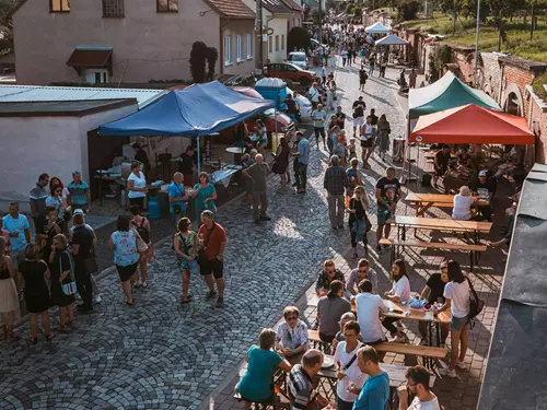 Večerní otevřené sklepy v Polešovicích