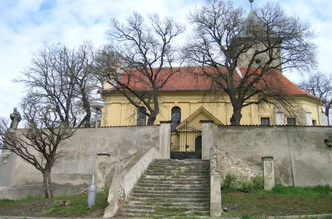 Kostel sv. Jakuba Staršího v Minicích