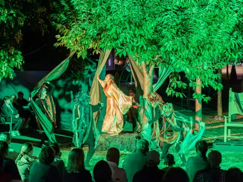 Klášter Sázava – open air divadlo Radúz a Mahulena