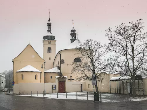 Areál baziliky sv. Václava a kostela sv. Klimenta