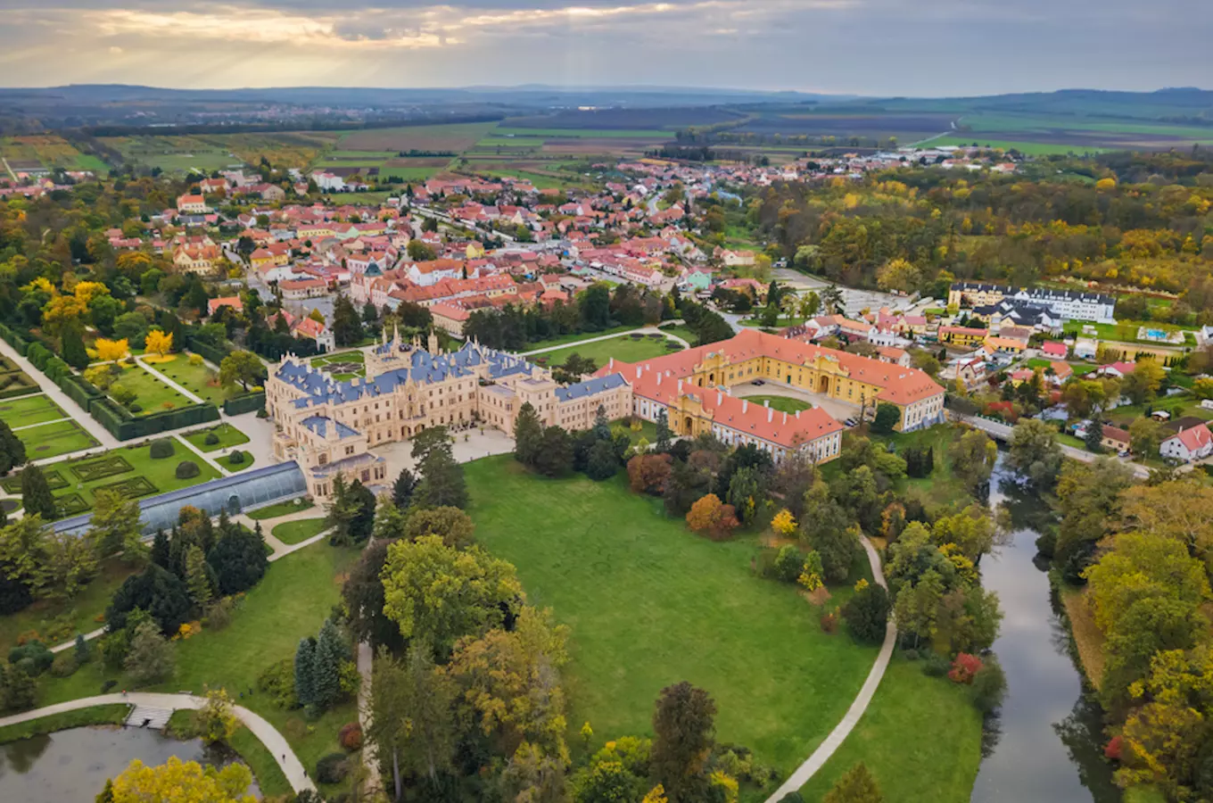 Kam na výlet na turisticky oblíbené zámky v Česku?