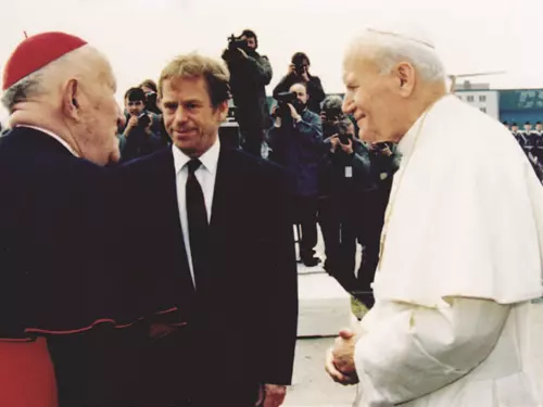 Kardinál František Tomášek – významný představitel protikomunistického odboje