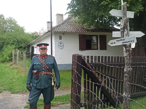 Četnická stanice Lobkovice