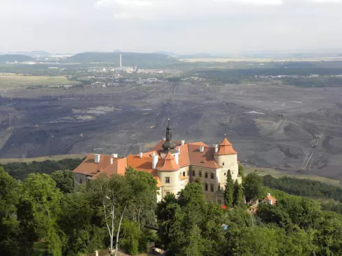 Prijdte se i vy príjemne bát do zámeckých komnat