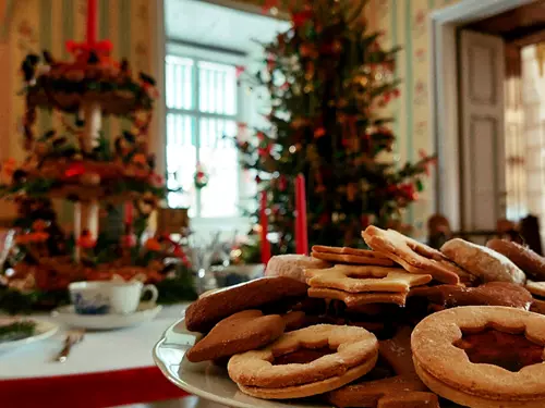 Vánoční prohlídky na zámku Slatiňany