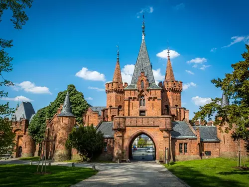 Po stopách šlechtických rodů: s Lichnovskými z Hradce nad Moravicí do lesů kolem plavebního kanálu