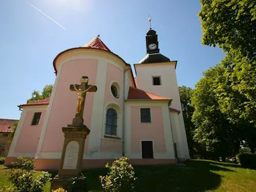Barokní kostel sv. Máří Magdaleny v Kuřimi