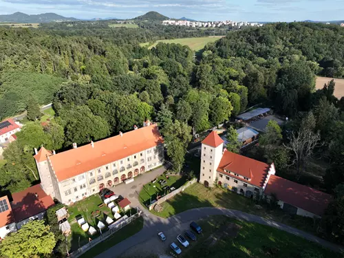 Víkendy na zámku v Horní Libchavě