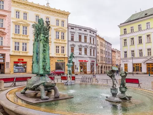 Ivan Theimer – český sochař, který doplnil soubor olomouckých kašen o moderní díla