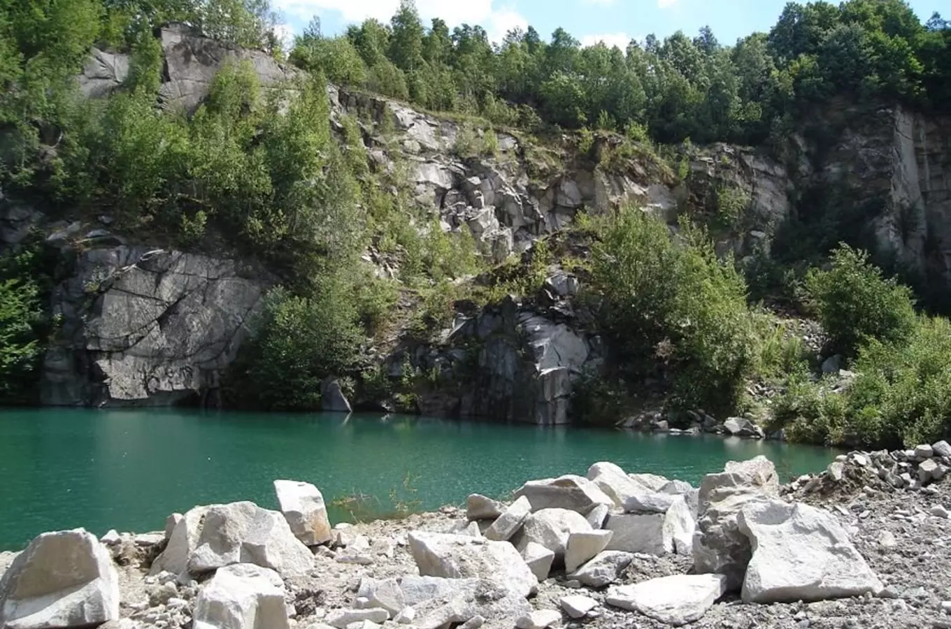 Zatopené lomy kolem Žulové