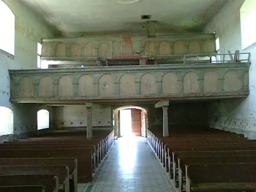 Interiér kostela sv. Jana z Nepomuku