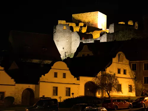 Hradozámecká noc na Rabí