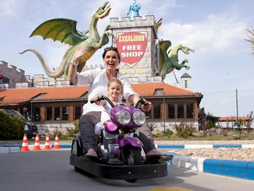 Merlin's Kinderwelt – zábavní park na hraničním přechodu Hatě