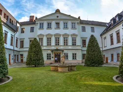 Univerzita Palackého v Olomouci – nejstarší univerzita na Moravě a druhá nejstarší v českých zemích