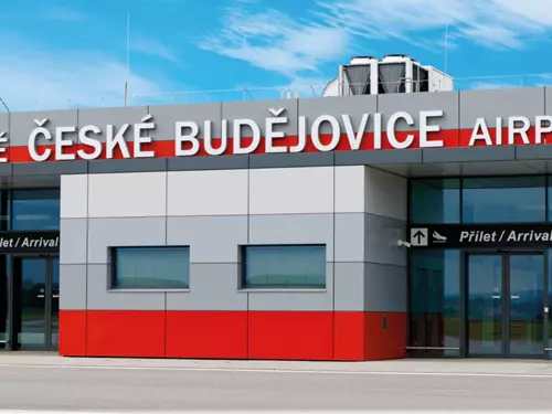 Modré nebe nad Českými Budějovicemi – nejmodernější vojenská a záchranářská technika