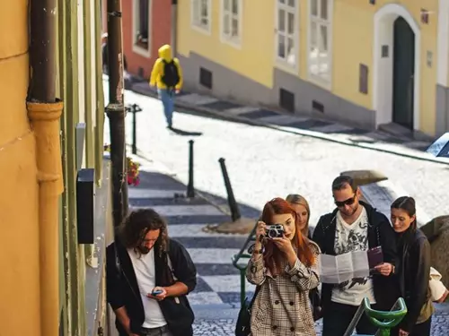 Malá Strana na plátně – Procházka filmovými lokacemi