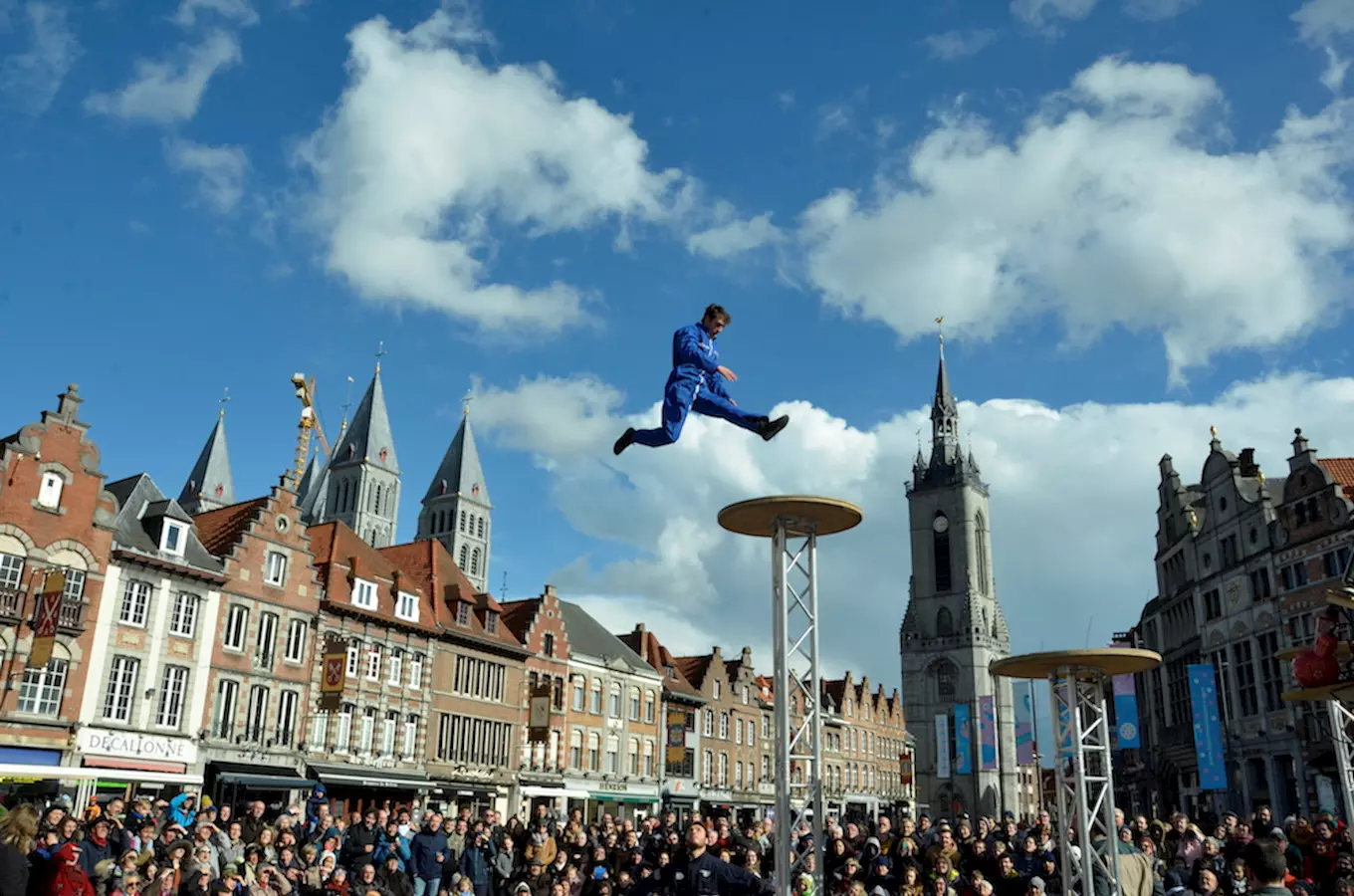 Letní Letná 2026 – festival nového cirkusu, divadla, hudby a vizuálního ...