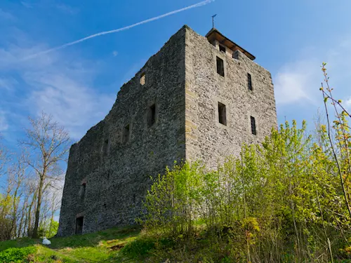 Zřícenina hradu Kamenice s rozhlednou