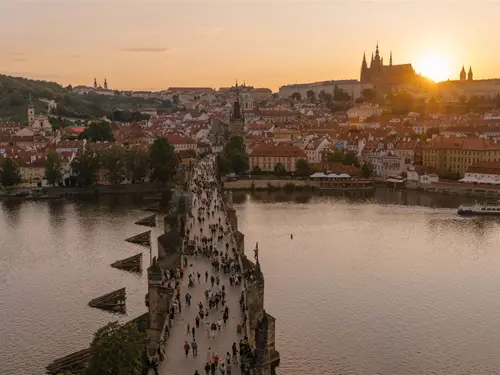 Budiž světlo ze Staroměstské mostecké věže