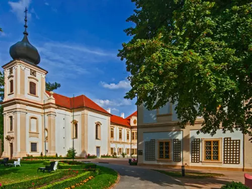 Loučeň, Kudy z nudy, Thurn-Taxis