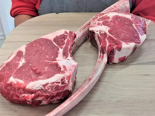 Tomahawk steak