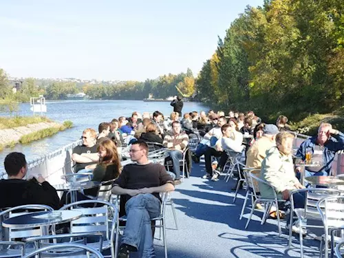 Plavba na slunecní palube