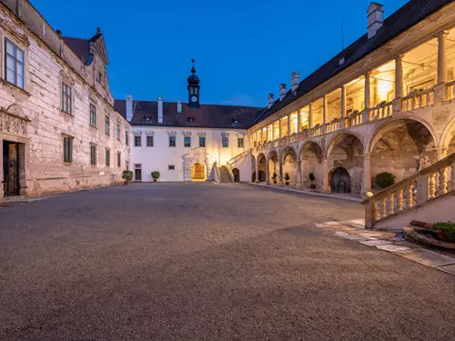 Hradozámecká noc 2025 – přehled otevřených památek Národního památkového ústavu
