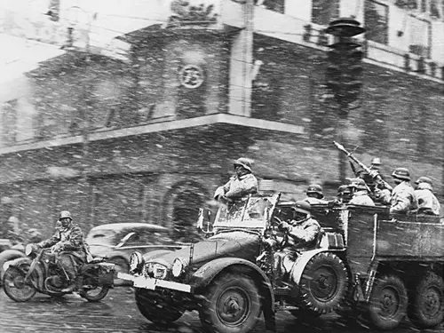 Od sněhové vánice k bojům ve slunné Francii (1939–1940)