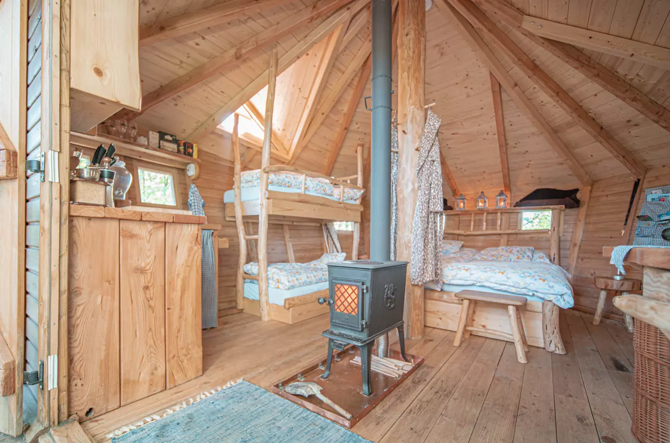 100 tipů na místa, kde můžete vyzkoušet glamping