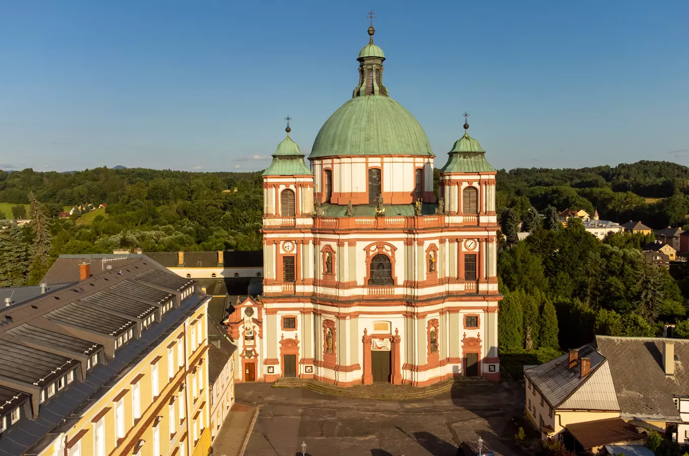 Bazilika sv. Zdislavy v Jablonném jako nová: zrekonstruovaná barokní památka láká na prohlídky