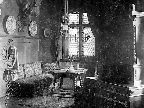 Roh zimní jídelny v zámku r. 1892