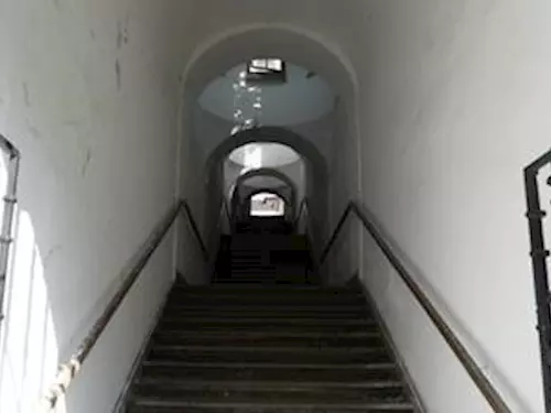 Kryté schodiště Bono publico v Hradci Králové