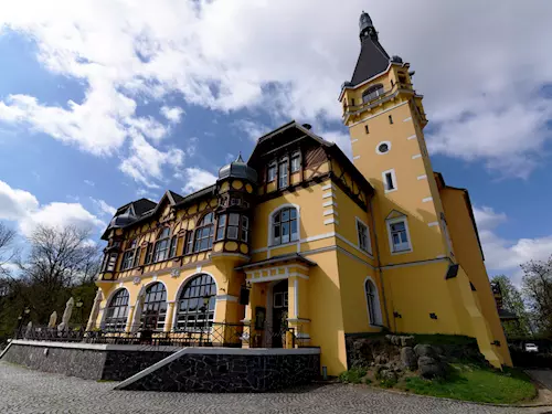 Výletní zámeček Větruše – nejkrásnější pohled na Ústí nad Labem