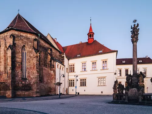 Historická radnice s kostelem sv. Kateřiny